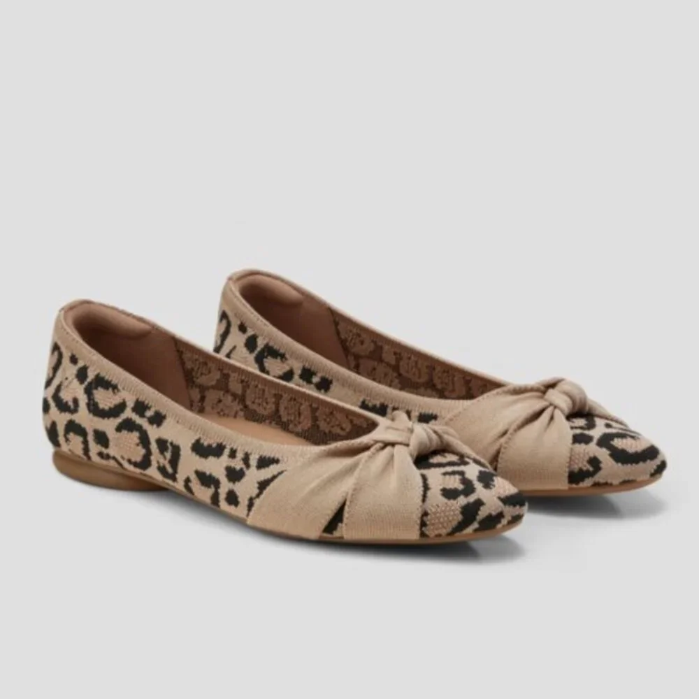 Vivaia 'Bibi' Almond-Toe Knotted Flats in Leopard Print Size 36.5